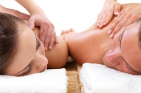 Gemeinsam eine Duo-Massage im Mandarin Spa genie�en