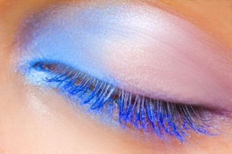 Wimpern f�rben bei Mandarin Spa.